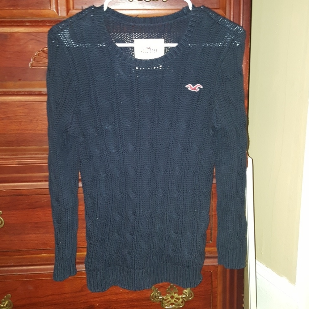 Hollister Sweater-Navy